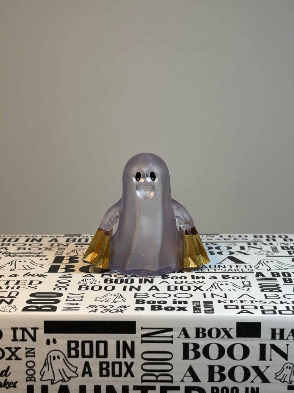 V009 - Shopper Boo!